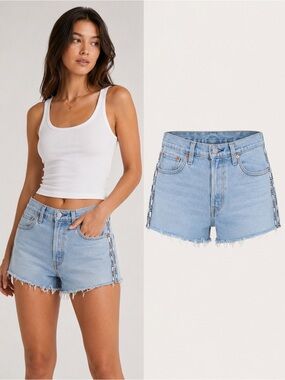 LEVI'S Light Wash Side Logo Denim Shorts 